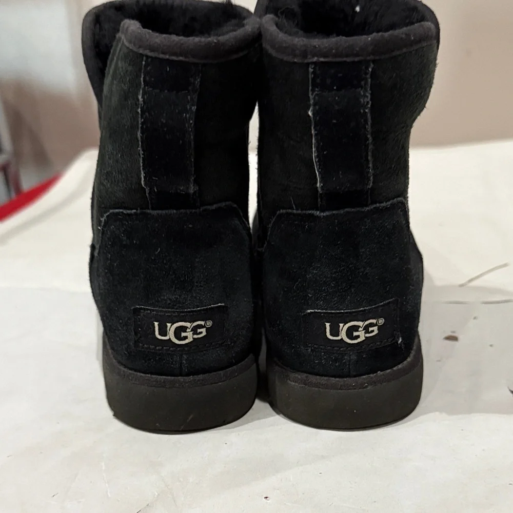 UGG Women's Black Winter Boots